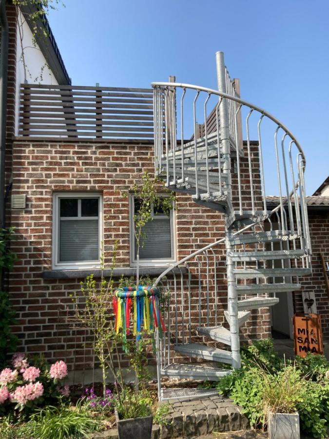 Ferienwohnung Heeser Birkenhof - Urlaub Auf Dem Bauernhof Mit Blick Ins Gruene Weeze Exterior foto